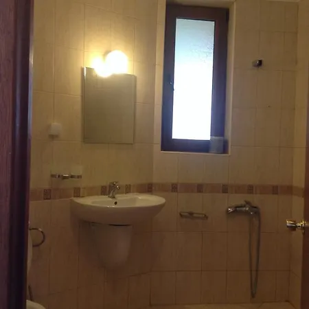 Cottage Kosharitsa Ваканционна къща *